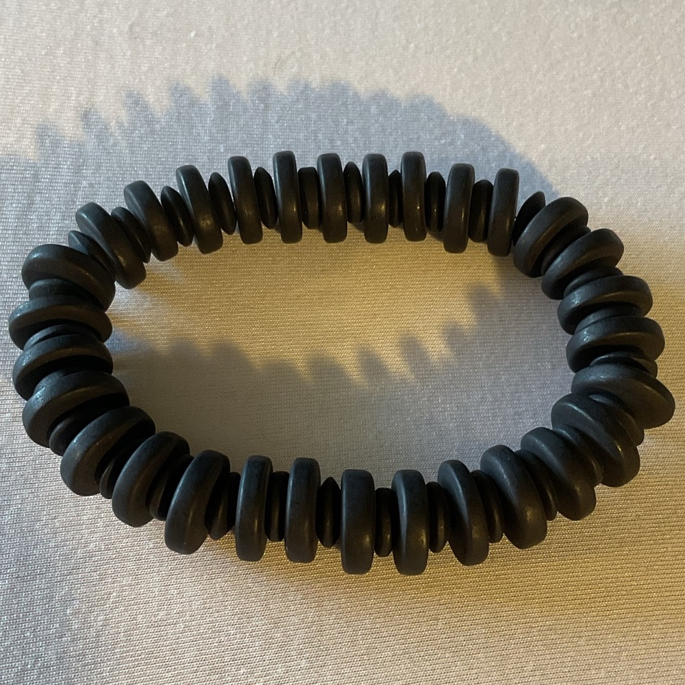 MEN’S BLACK ONYX STRETCH BRACELET